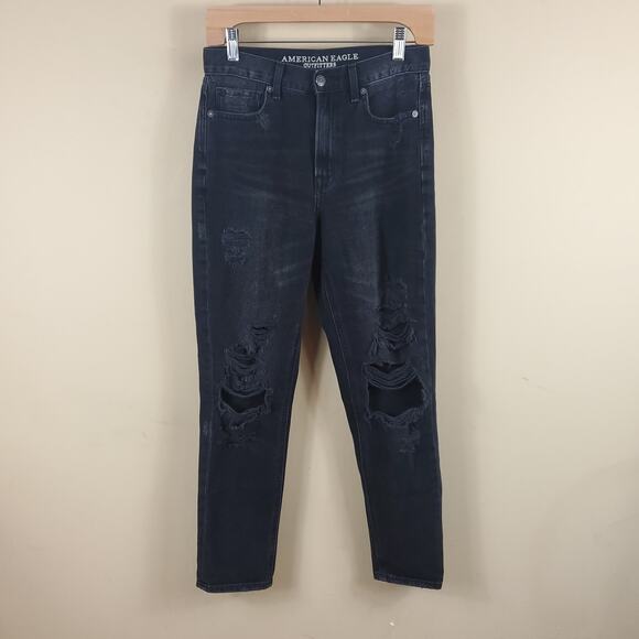 American Eagle Wash Black Distressed Mom Jean Size 2 - Picture 1 of 11